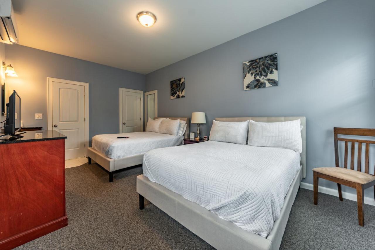 Homestead Inn New Milford Bagian luar foto