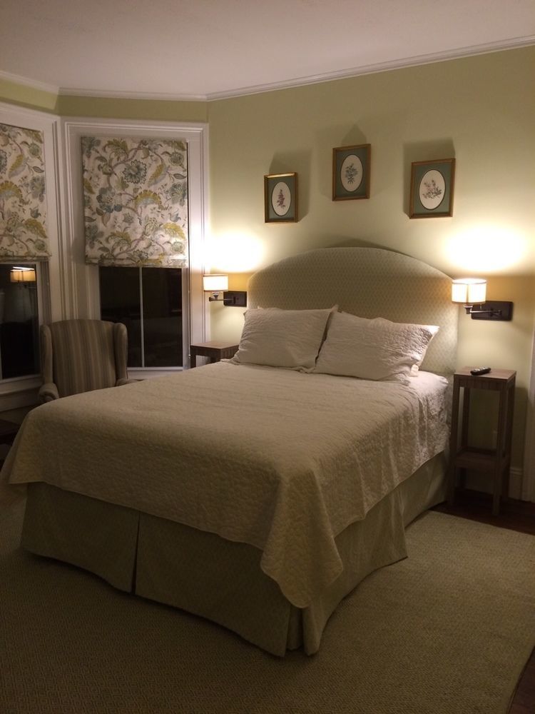 Homestead Inn New Milford Bagian luar foto