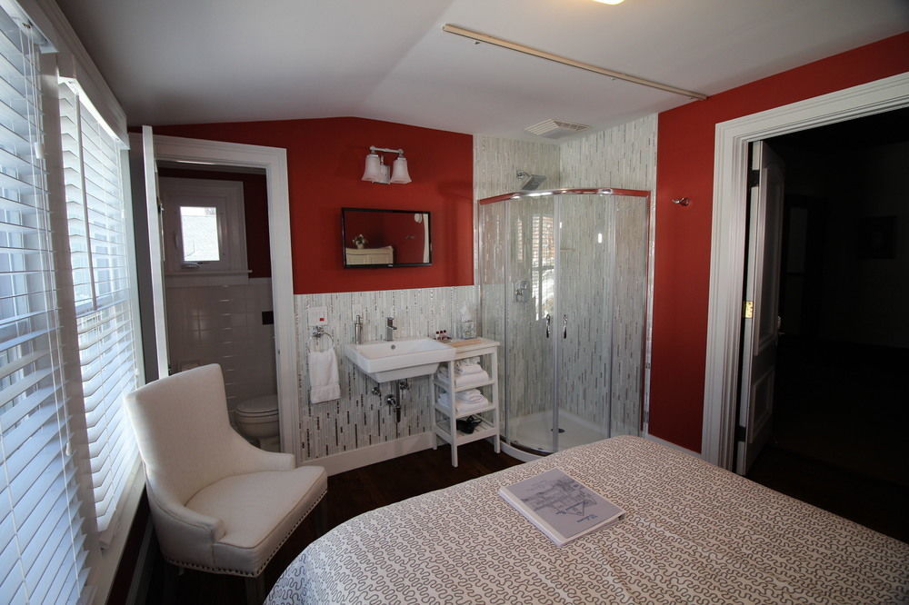 Homestead Inn New Milford Bagian luar foto